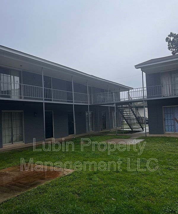 1st image of 241 N Waldran Blvd APT 2