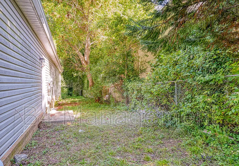 168 Cherokee Cir #2 — Photo 4