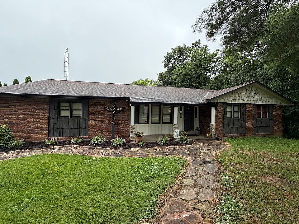 1st image of 3037 Bernice St
