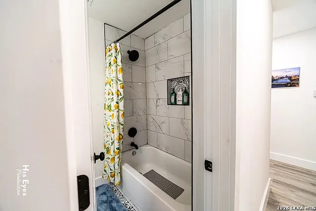 5 bed, 3.0 bath, 1845 sqft, $2,695 — Photo 4