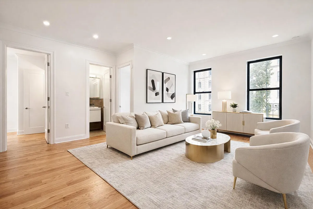 121 Sherman Avenue 43
