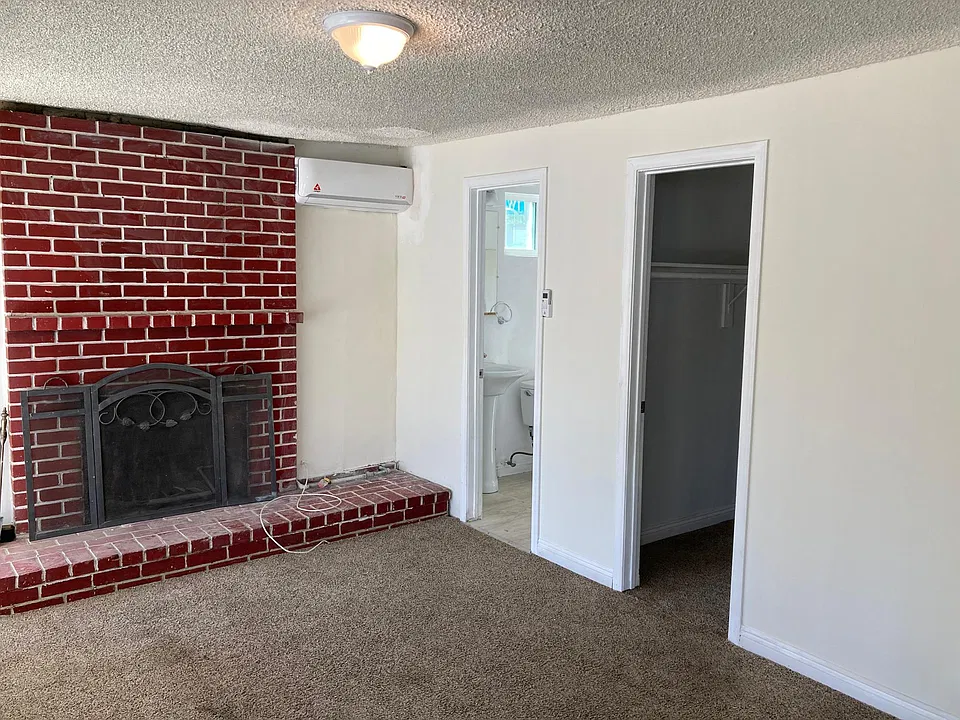 Master suite has own bathroom