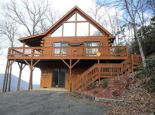138 Hawk Nest Rd, Maggie Valley, NC 28751