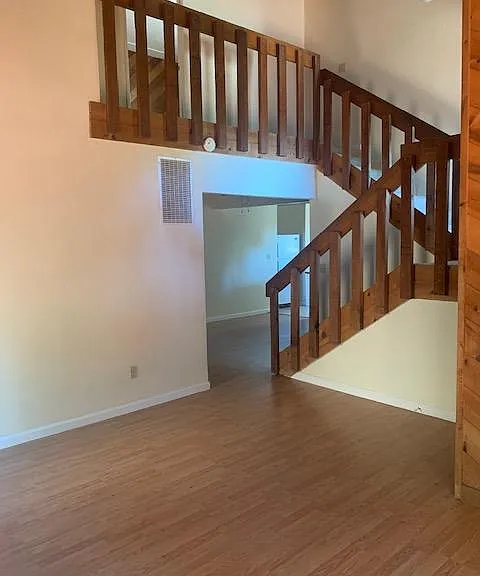 245 Bethany Dr — Photo 4