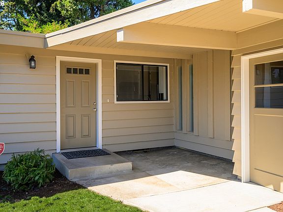 3rd image of 1632 Larkspur Loop