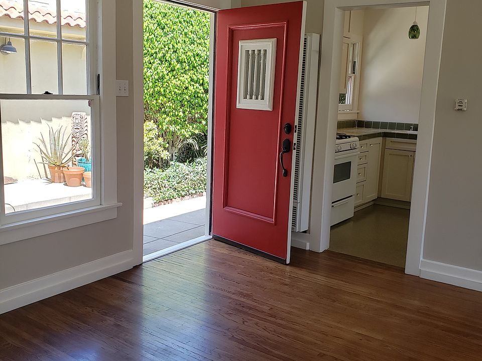 Front Door entry Unit 2