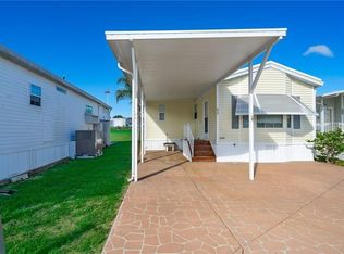 423 Arnold Palmer Dr, Davenport, FL 33837