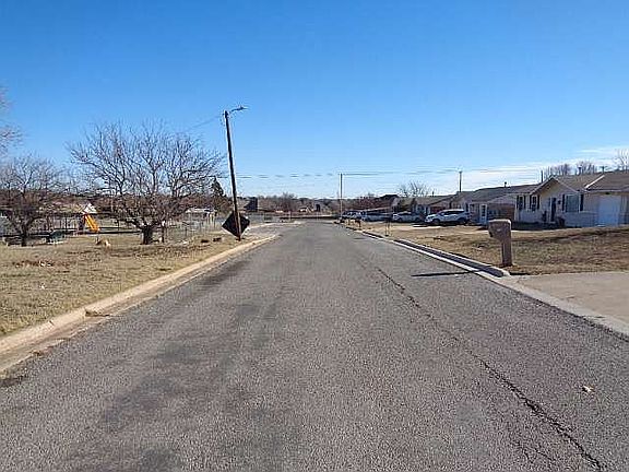 5th image of 1204 4th Pl
