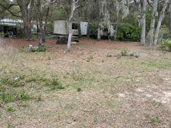 111 Morrison Rd, Interlachen, FL 32148