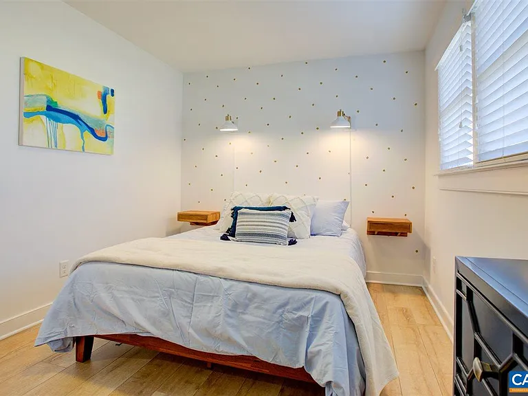 620 Belmont Ave — Photo 11