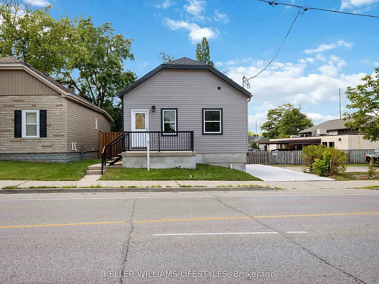 178 Woodward Ave #D — Photo 3