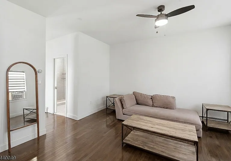 15 Prospect St — Photo 3
