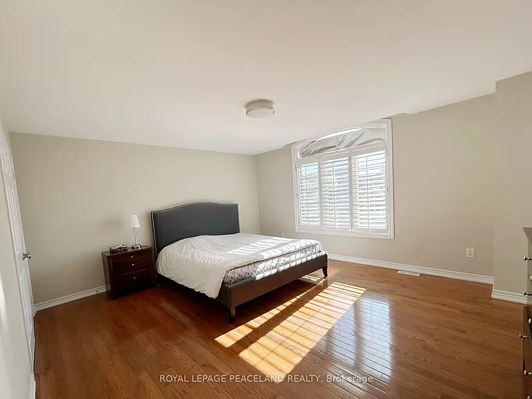 23 Halldorson Ave — Photo 13