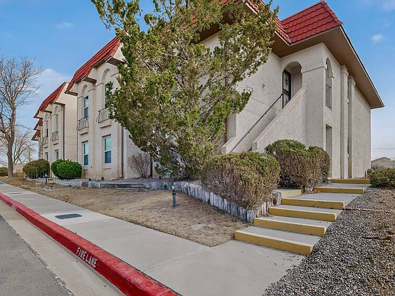 2nd image of 823 Country Club Dr SE APT 2E