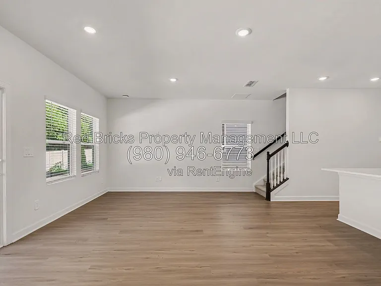 3125 Ophelia Aly — Photo 14