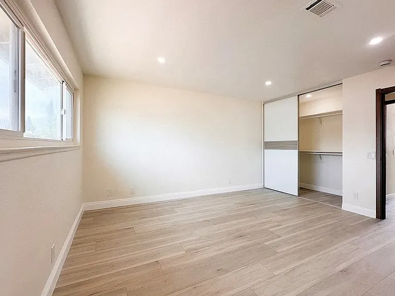 8511 Hyacinth St — Photo 9