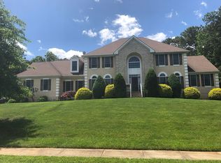 15 Carnegie St, Monroe Township, NJ 08831