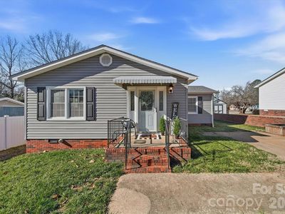 1118 N Frye Ave, Newton, NC, 28658