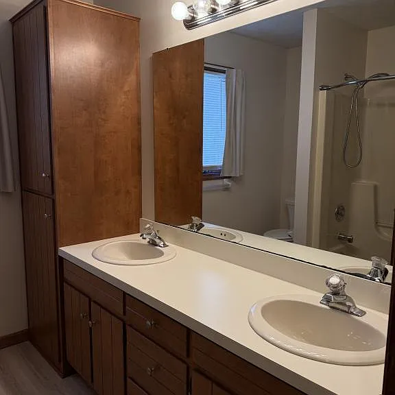 2812 Eastwood Dr — Photo 9