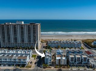 104 S Monroe Ave, Margate City, NJ 08402