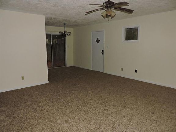3rd image of 756 Cascade Dr
