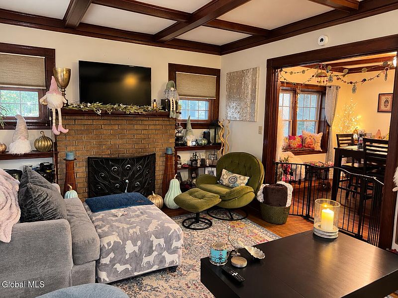 3rd image of 631 Hoosick Road