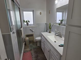 172 Fir St #1, Valley Stream, NY 11580