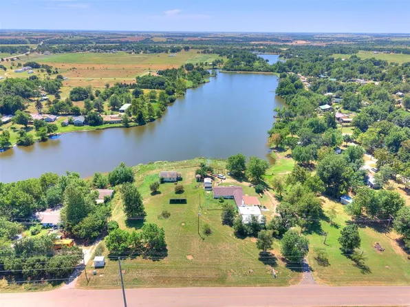 2160 Thunder Dr, Crescent, OK 73028