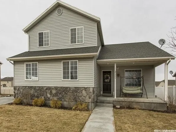 2111 E Lodge Pole Dr, Eagle Mountain, UT 84005