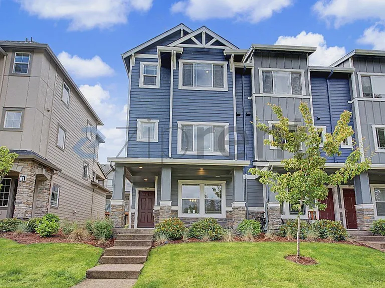 15975 NW Hosmer Ln — Photo 1