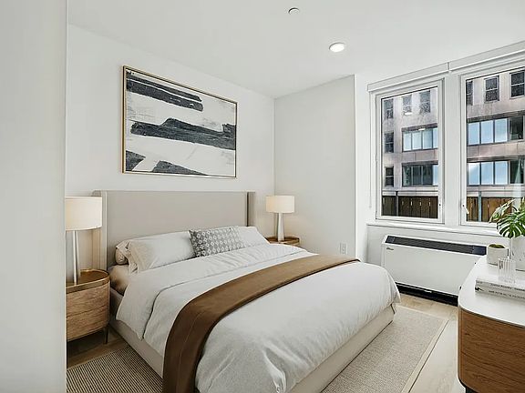 4th image of 20 Broad St APT 206