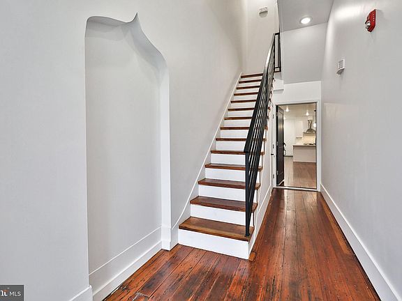 4th image of 1437 N Franklin St APT 2