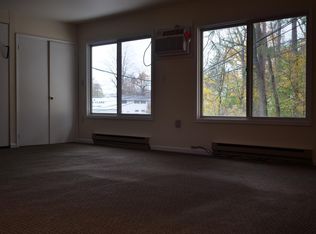 940 Ann St APT 201, Stroudsburg, PA 18360