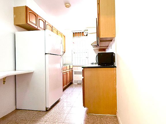5th image of 4245 Kissena Blvd