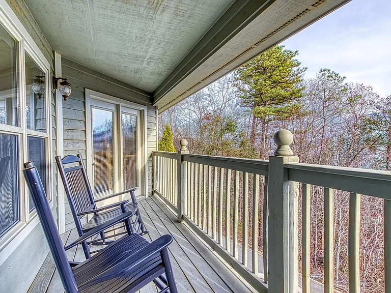 905 Smoky Bears Way — Photo 49