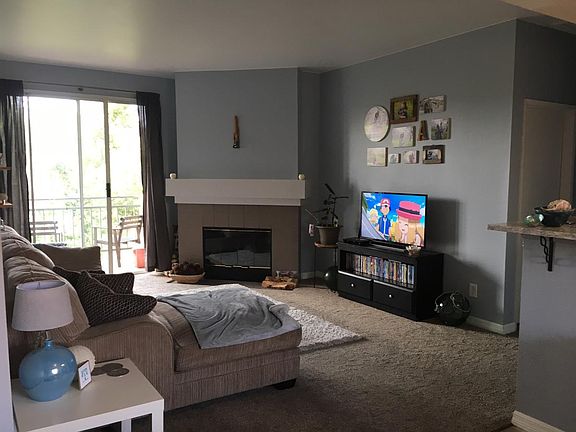 5th image of 2050 Camino De La Reina Unit 312