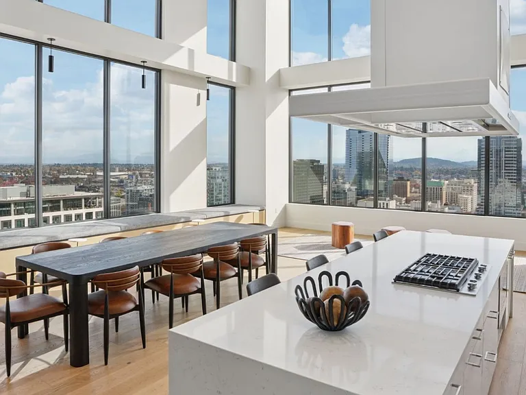 Byline Apartments — Photo 19