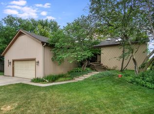 6517 Southbury Ct, Lisle, IL 60532