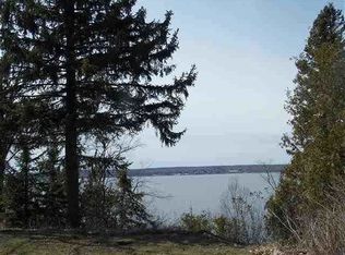 335 N Front St, Lanse, MI 49946