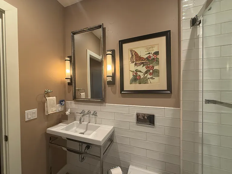18507 Wellesley Ct — Photo 17
