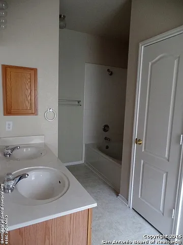 12719 Goldenrain Bay — Photo 10