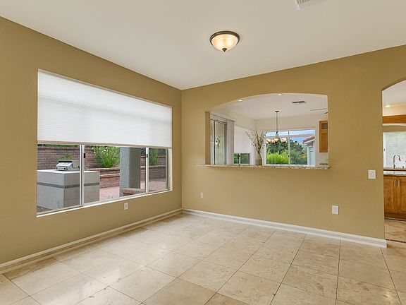 5th image of 979 E Seven Palms Dr