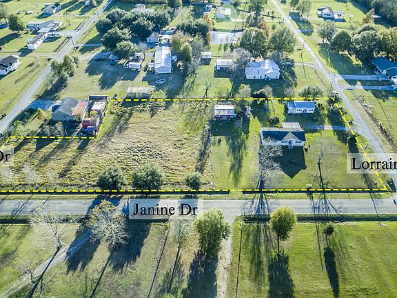 3rd image of 437 Janine Dr