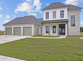 103 Ivy Cottage Dr, Youngsville, LA 70592