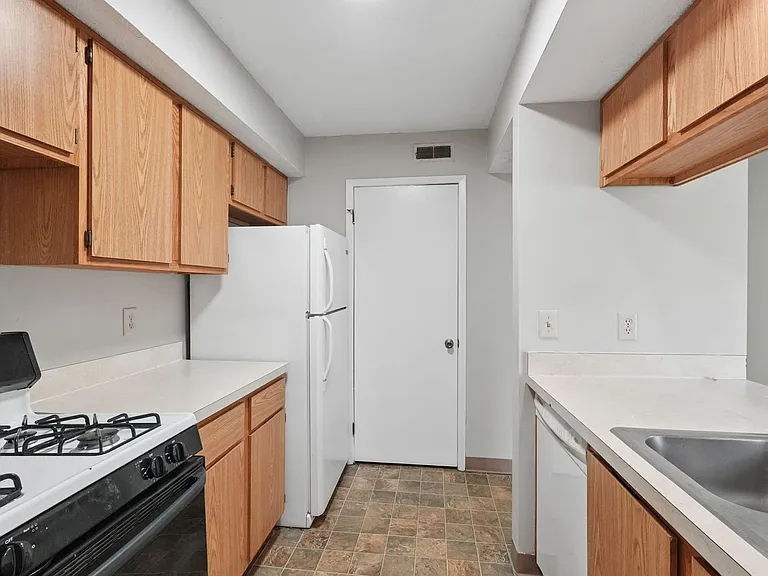 4797 Farber Row #4797 — Photo 12