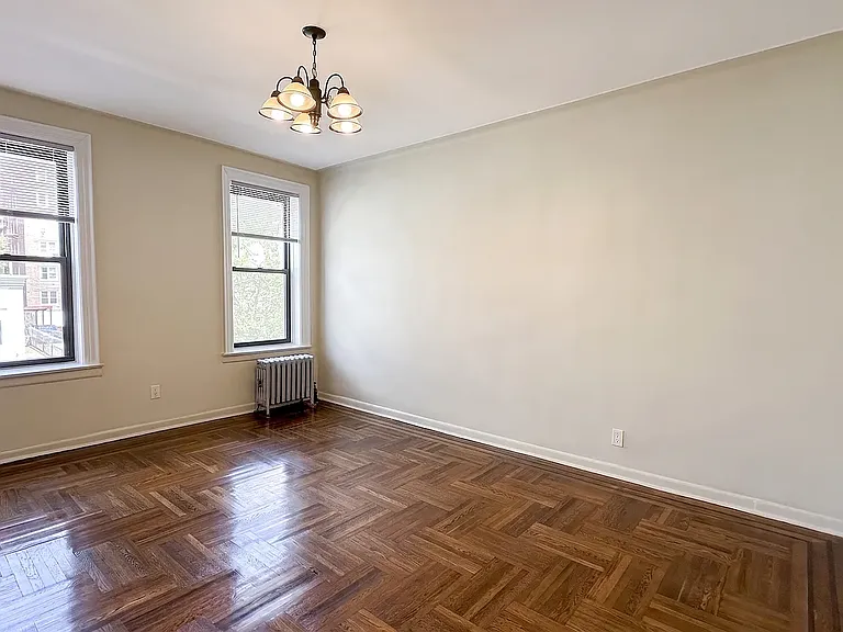 402 Marine Ave #2B — Photo 3
