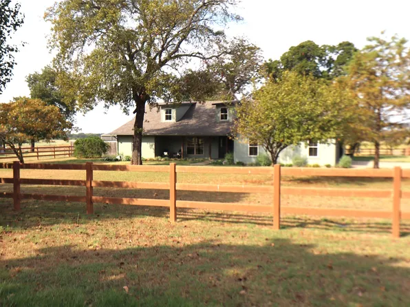2 Hickory Pl, Durant, OK 74701