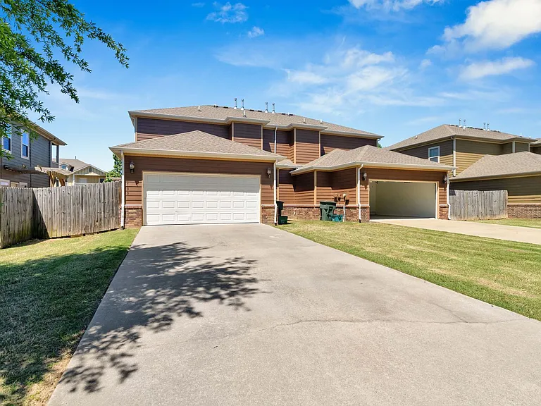 732 N Wordsworth Ln — Photo 27