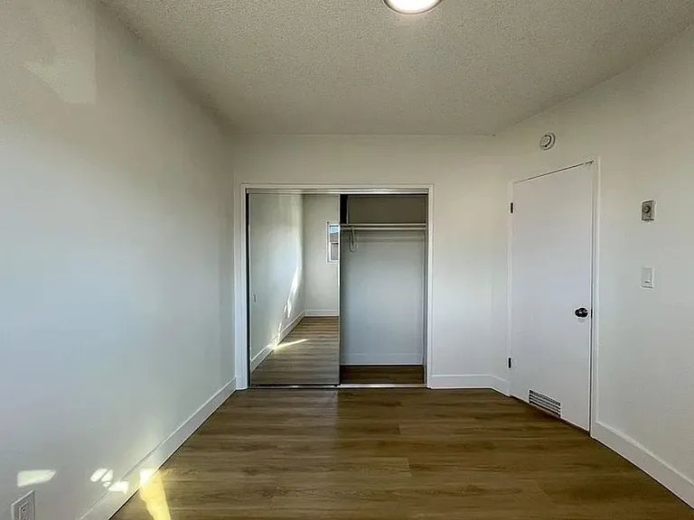 3505 Emerald St — Photo 33