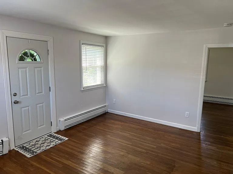 45 Bedford Ave — Photo 14
